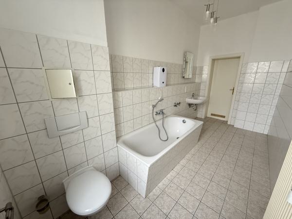 Vermietung 2Raum Wohnung Bahnhofstr 38  02826 Görlitz  mit DSL, Separate K&uuml;che, Kabel TV, Parkett, Abstellkammer, Keller, Dachboden