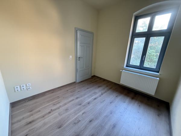Vermietung 4Raum Wohnung Innere Zittauer Str 1113  02708 Löbau   mit DSL, Kabel TV, Balkon, Lift, Keller
